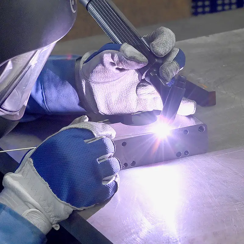 事業内容・修理修正